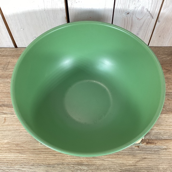 Vintage Green Metal Mixing Bowl 10” - Picture 6 of 11